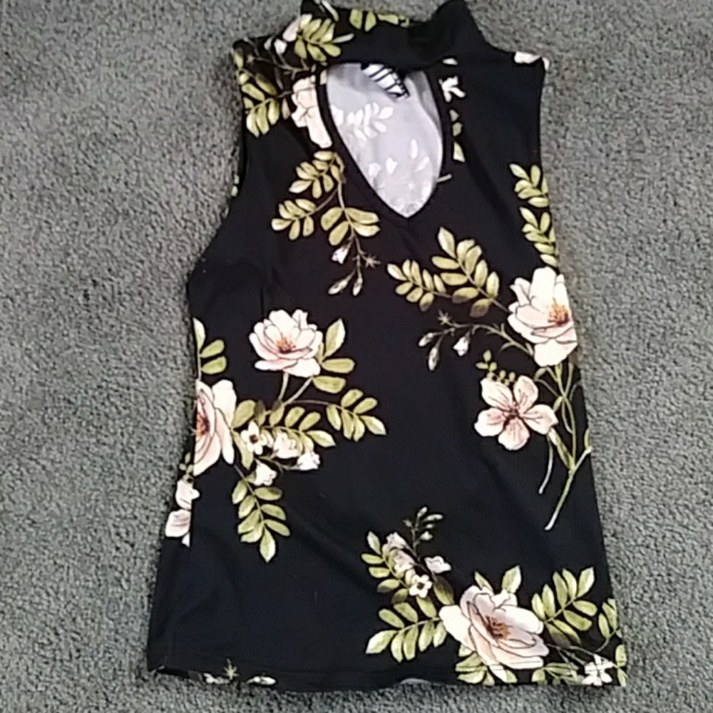 Super soft super cute choker sleeveless top